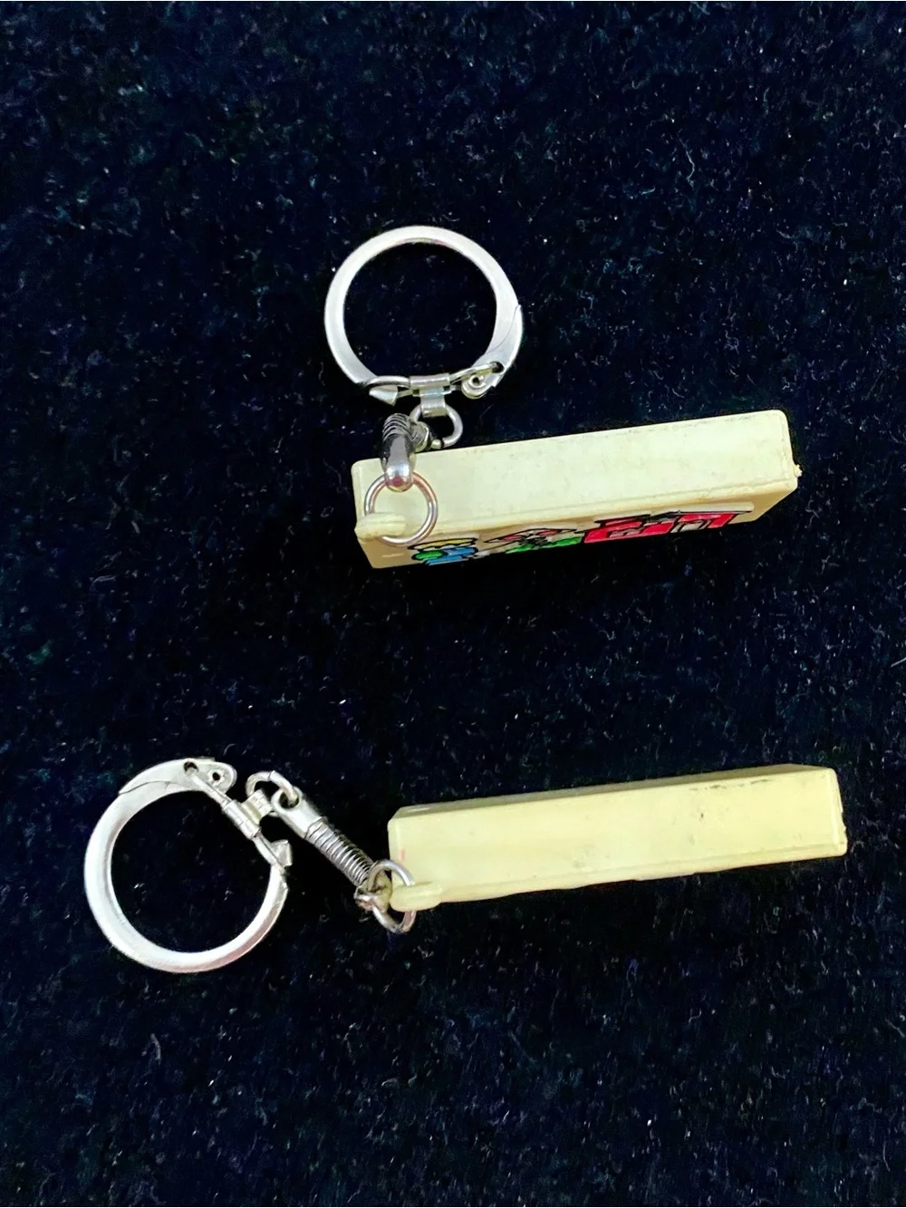 Vintage Plastic Comb Mirror Keychain Lot of 2 Retro Novelty Key Ring Pocket Toy